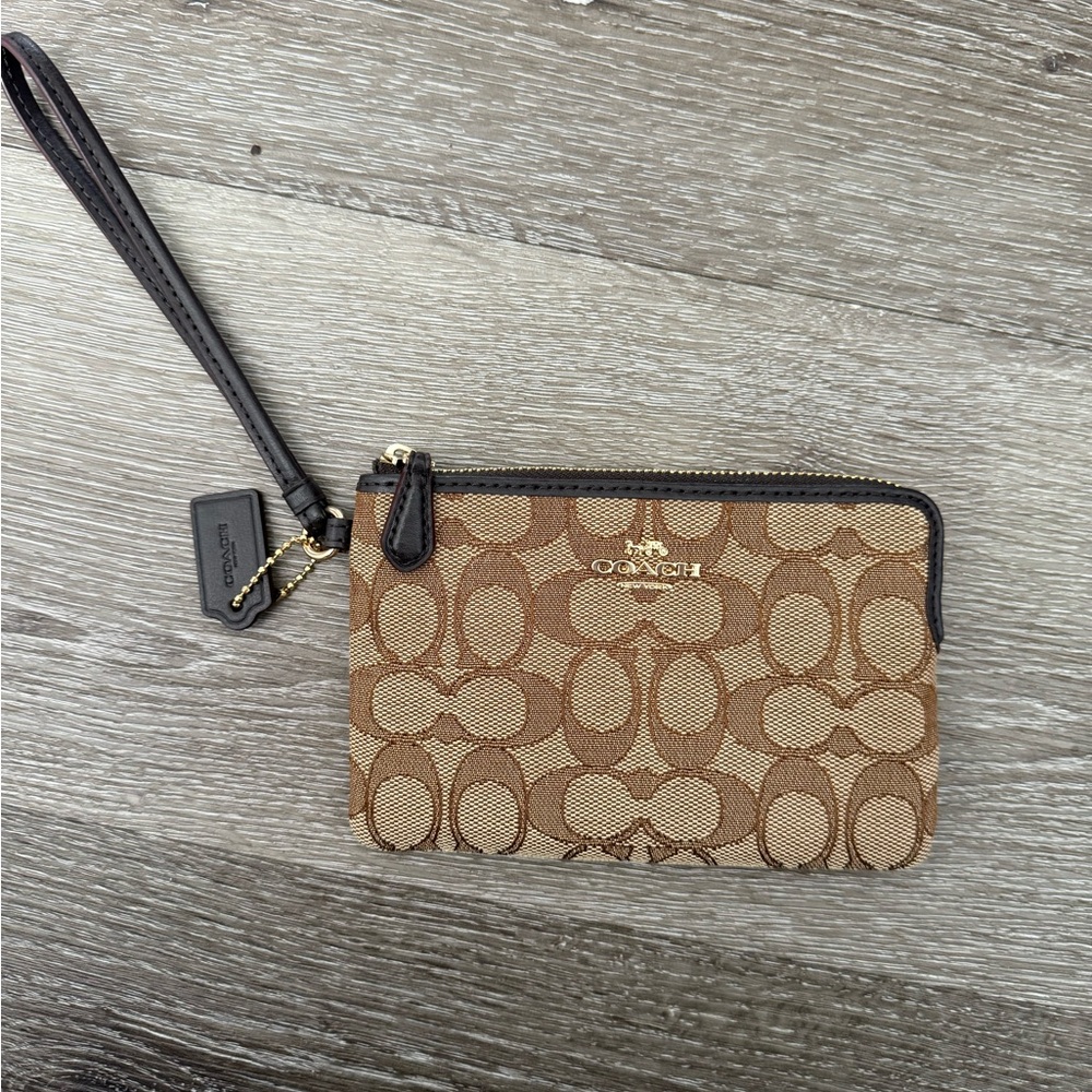Coach Corner Zip Wristlet